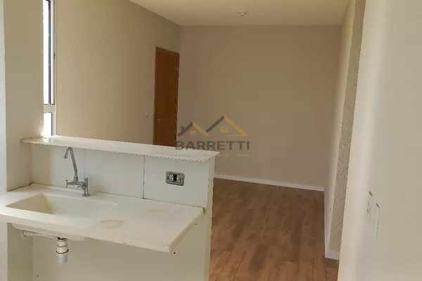 Apartamento de 45m² com 2 quartos, 1 banheiro e 1 vaga de garagem no Condomínio Piazza Platina - Foto 2