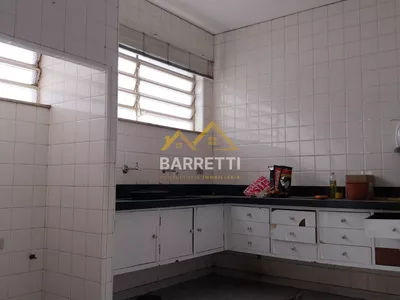 Casa à venda no São Dimas, com 307 m², 6 quartos, 3 banheiros, quintal e 2 vagas de garagem - Foto 6