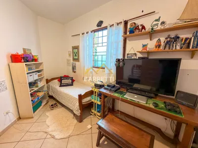 Chácara à venda no Bairro Santa Rita com 213 m² de construção, 5 quartos (sendo 1 suíte), 3 banheiros e amplo quintal - Foto 21