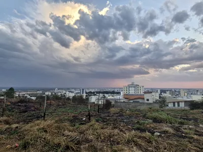 Terreno 360m² no Sol Nascente Candeias, vista pra Cidade - Foto 3
