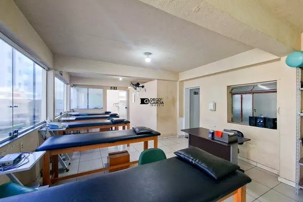 Casa Comercial à Venda em Contagem (Bairro Glória) – Frente, 720 m² Internos - Foto 6