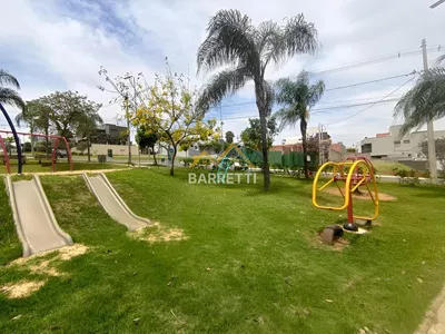 Sobrado à venda, com 305m², 3 suítes, 5 banheiros, piscina e 4 vagas de garagem no condomínio Villa D'Aquila - Foto 62