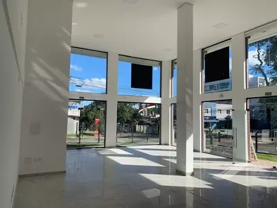 Loja com 100² de esquina no Água Verde para locação - Foto 2