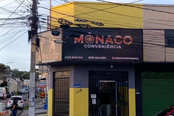 **Aluguel de Ponto Comercial de esquina com Mezanino na Av. Regis Pacheco no Centro – Vitória da - Foto 2
