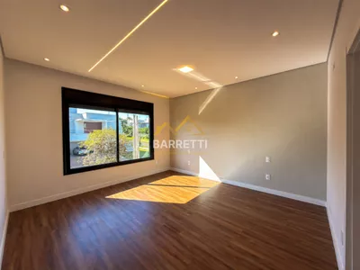 Sobrado à venda, com 305m², 3 suítes, 5 banheiros, piscina e 4 vagas de garagem no condomínio Villa D'Aquila - Foto 18