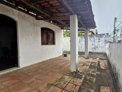 Casa à venda no Bairro Recreio Próximo a Ed Natação e a Igreja da Graças. - Foto 2