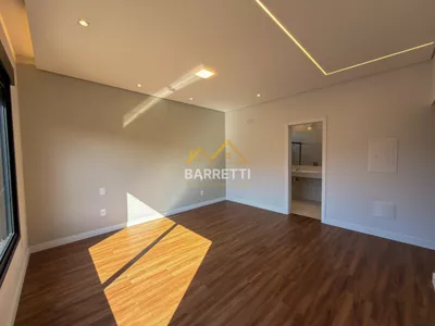 Sobrado à venda, com 305m², 3 suítes, 5 banheiros, piscina e 4 vagas de garagem no condomínio Villa D'Aquila - Foto 19