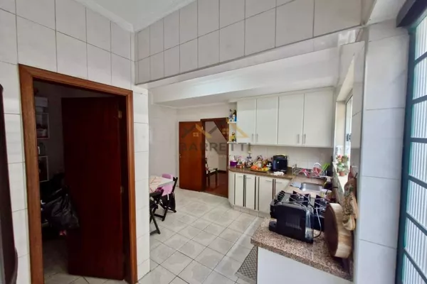 Sobrado à venda de 146m², com 3 quartos, sendo 1 suíte, 4 banheiros e 2 vagas de garagem, no bairro Nova Piracicaba - Foto 5