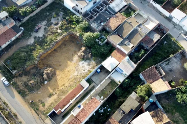 Lote no B. Primavera de 246m² a poucos metros da Av. Pres. Vargas em Vit. da Conquista - BA - Foto 3