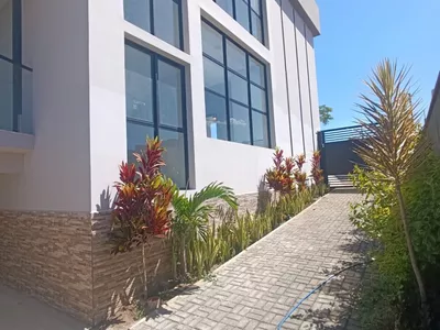 Casa de 2 pavimentos com 4 quartos sendo 3 suítes + dependência + espaço gourmet em condomínio f - Foto 13