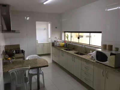 Vendo amplo apartamento de 3 quartos com 2 suítes, 3 vagas de garagem, 136M², área de lazer compl - Foto 6