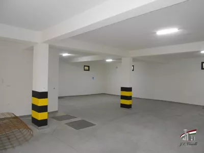 Loja com 100² de esquina no Água Verde para locação - Foto 21