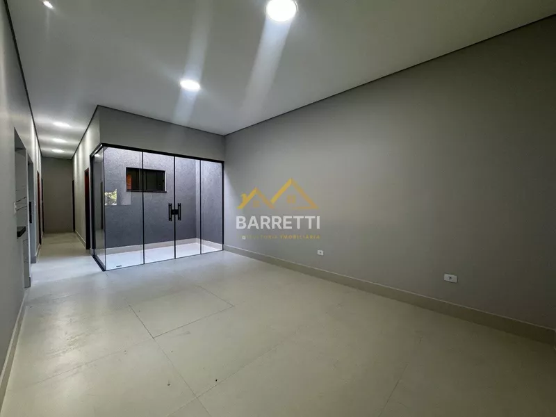 Casa à venda com 140m², 3 quartos (sendo 2 suítes), 4 banheiros e 2 vagas de garagem - Foto Principal