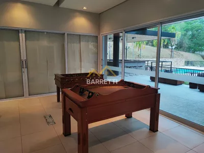 Sobrado à venda, com 305m², 3 suítes, 5 banheiros, piscina e 4 vagas de garagem no condomínio Villa D'Aquila - Foto 38