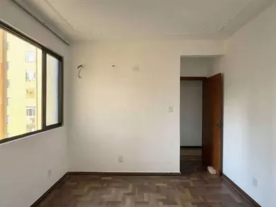 Vendo amplo apto 2 dormitórios 4 andar fundo.  - Foto 13