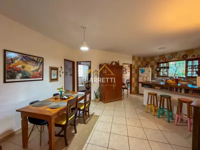 Chácara à venda no Bairro Santa Rita com 213 m² de construção, 5 quartos (sendo 1 suíte), 3 banheiros e amplo quintal - Foto 9