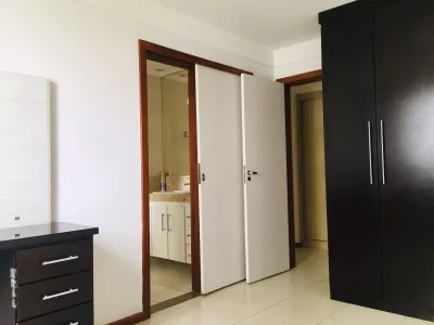Apto de 3 quartos com suite e 2 semi suítes, dependência completa, 3 VAGAS COBERTAS , lazer comple - Foto 15