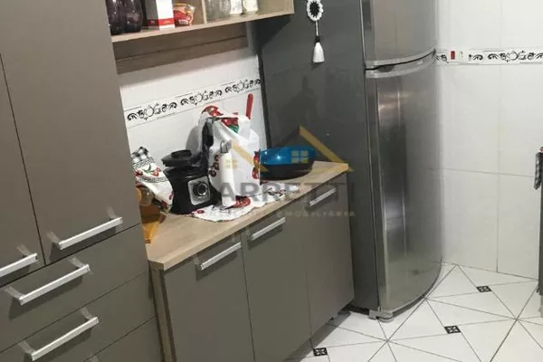 Casa à venda de 175m² com 3 quartos, 1 banheiro e 2 vagas de garagem, localizada no bairro Balbo - Foto 3