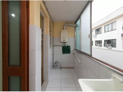 Vendo amplo Apto 2dorm com 2banheiros e semi mobiliado  - Foto 13