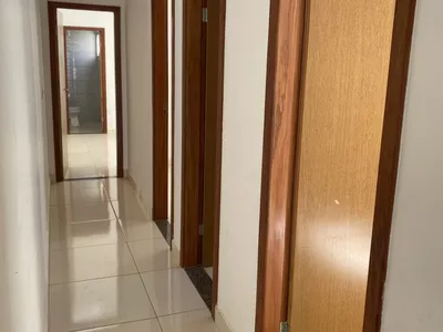 Casa 3 quartos sendo 1 suíte no Condomínio Terras Premium, perto do anel viário, saída para Anag - Foto 9