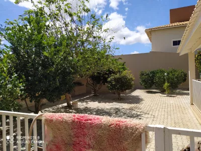 Casa Alto Padrão com 05 suítes, poço artesiano e energia solar em ótima localização no Bairro - Foto 5