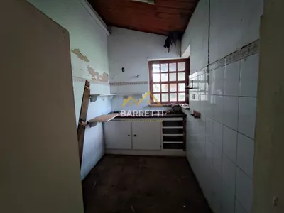 Casa para locação com 1.212 m², contendo quatro quartos, três salas, quatro banheiros e quatro vagas de garagem - Foto 48