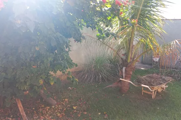 Casa à venda na Vila Fátima, com 422 m², 5 quartos (sendo 2 suítes) e 4 vagas de garagem - Foto 2