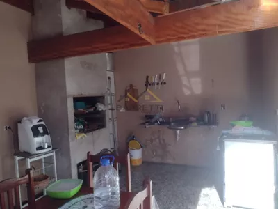 Casa à venda no Santa Terezinha, com 135 m², dois quartos, dois banheiros e duas vagas de garagem - Foto 9