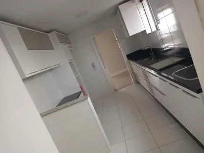 Apartamento alto padrão 3 quartos sendo 2 suítes, andar alto, 2 vagas de garagem à Venda/locaçã - Foto 6