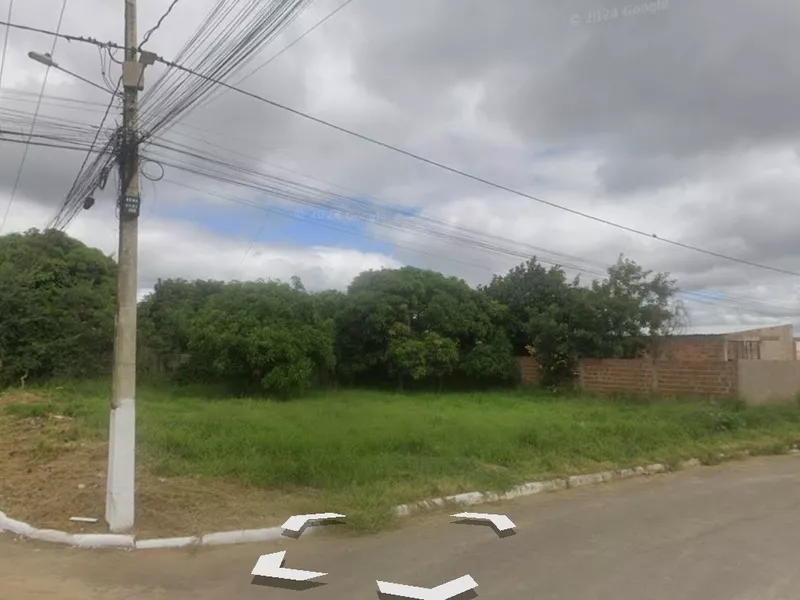 Terreno de Esquina 240m² no Vila do Marquês - Foto Principal