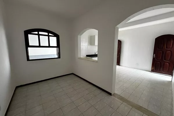 Casa a venda no Bairro Alto Maron, excelente oportunidade para investidores, em Vitória da Conquist - Foto 4