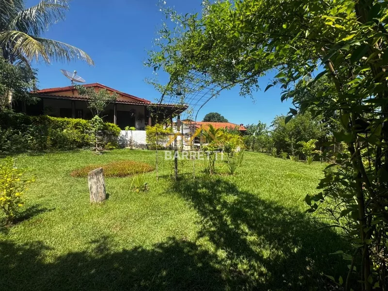 Chácara à venda de 1050m² com 3 quartos, sendo 1 suíte, 2 banheiros e piscina no condomínio Convívio Santa Sofia - Foto Principal