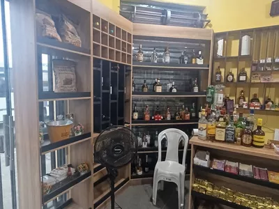 **Aluguel de Ponto Comercial de esquina com Mezanino na Av. Regis Pacheco no Centro – Vitória da - Foto 12