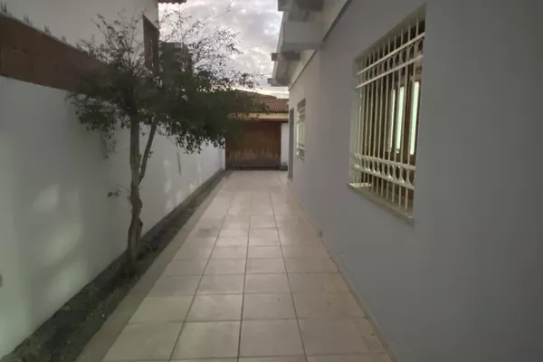 Casa Ampla para Locação Residencial ou Comercial – Bairro Recreio | Vitória da Conquista - Foto 6