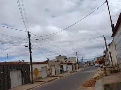 Excelente Oportunidade! Casa Ampla à Venda!, Bairro Bateias , Vitória da Conquista, BA - Foto 2