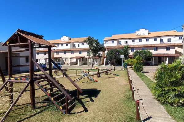 Aluguel de casa duplex com 2/4 e garagem coberta em condomínio fechado no Boa Vista em Vitória da - Foto 3