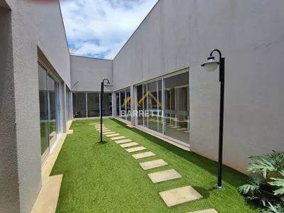 Sobrado à venda, com 305m², 3 suítes, 5 banheiros, piscina e 4 vagas de garagem no condomínio Villa D'Aquila - Foto 41
