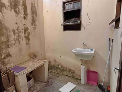 Conjunto comercial para locação com 6 salas, 3 banheiros, pátio grande no Alto Maron, Vitória da - Foto 17