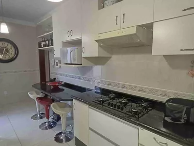 Casa com 4 quartos sendo 2 suítes, 4 salas, bastante espaço externo à venda, Ibirapuera, Vitória - Foto 17