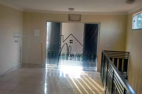 Casa à venda com 5 quartos, sendo 1 suíte e 5 banheiros, no bairro Jardim Sônia - Foto 2