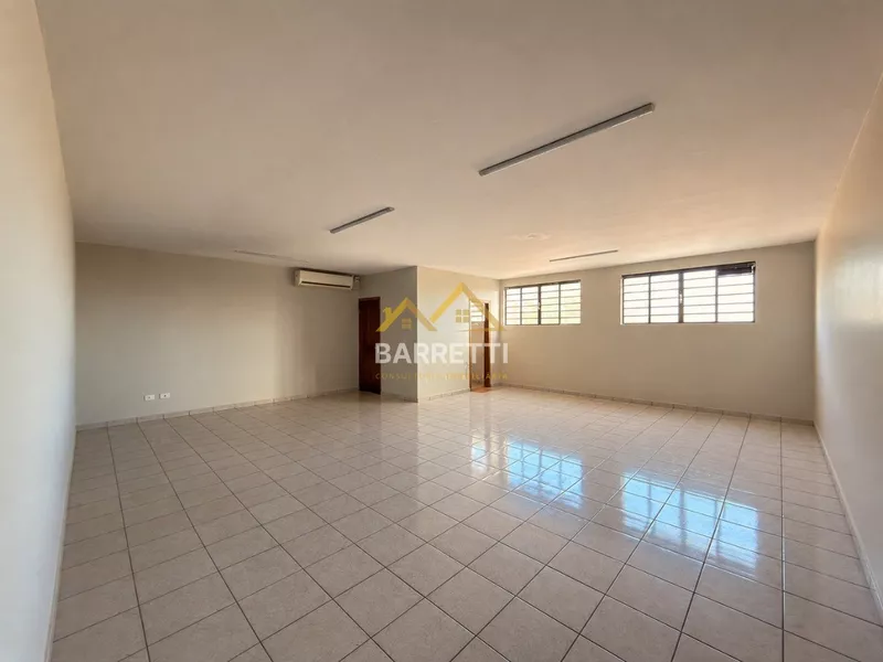 Sala Comercial de 64,26 m² para Locação no Bairro Alto - Foto Principal