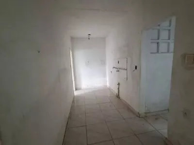 Vendo amplo Apto 2dorm térreo precisa de reforma  - Foto 20