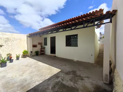 Casa solta de 3 quartos sendo 1 suíte em terreno de 193 m² no Alto Maron, Vitória da Conquista, - Foto 4