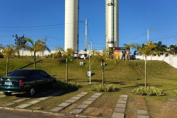 Ótimo Apartamento de 1º andar em condomínio fechado com completa infra estrutura próximo da Av. - Foto 6