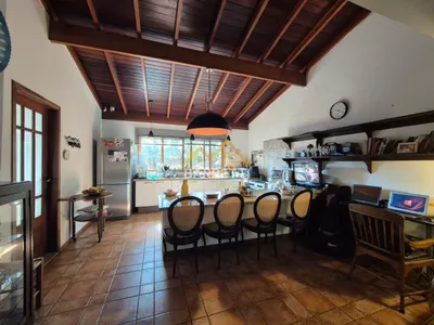 Chácara à venda de 1040m² com 3 quartos (1 suíte), 4 banheiros e 4 vagas de garagem no bairro Santa Rita - Foto 11