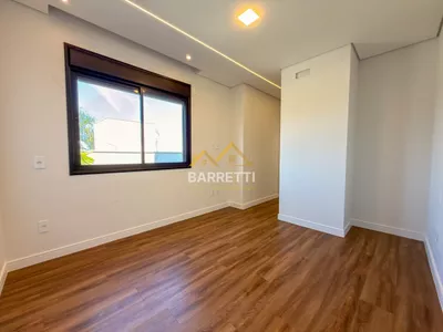 Sobrado à venda, com 305m², 3 suítes, 5 banheiros, piscina e 4 vagas de garagem no condomínio Villa D'Aquila - Foto 25