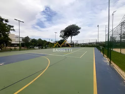 Sobrado à venda, com 305m², 3 suítes, 5 banheiros, piscina e 4 vagas de garagem no condomínio Villa D'Aquila - Foto 52