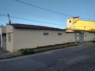 Casa de esquina com terreno de 110 m² à venda, Bairro Bela Vista perto da Av. Juracy Magalhaes, Vi - Foto 5