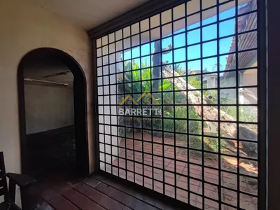 Casa para locação com 1.212 m², contendo quatro quartos, três salas, quatro banheiros e quatro vagas de garagem - Foto 16