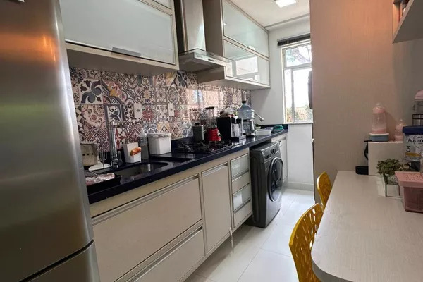 Excelente apartamento térreo à venda, semimobiliado, com 2 quartos sendo um suíte, quintal, Bair - Foto 6